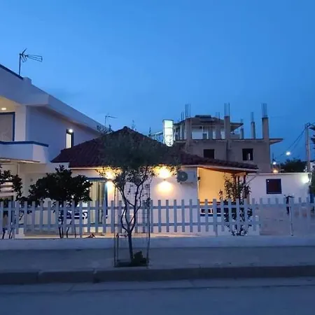 Xhimi Guest house
