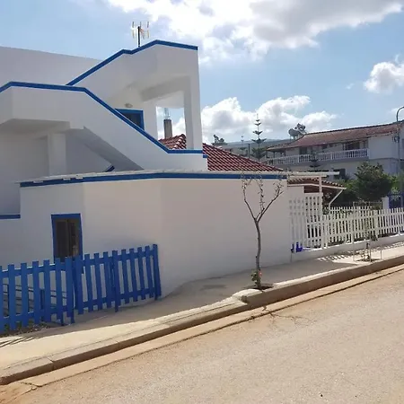 בית הארחה Xhimi קסאמיל