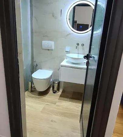 Xhimi Guest house