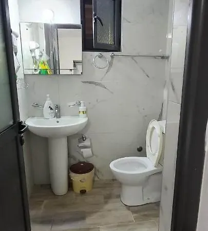 Xhimi Guest house *